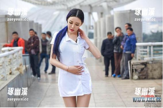 AISS爱丝(黄金版) - 欣阳的原图连身袜：准备好被这位模特的腿折服了吗？