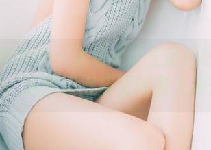 GIRLT果团网 – 现场见证王语纯的皮衣福利写真，逗趣还得庙里的路人表情包！