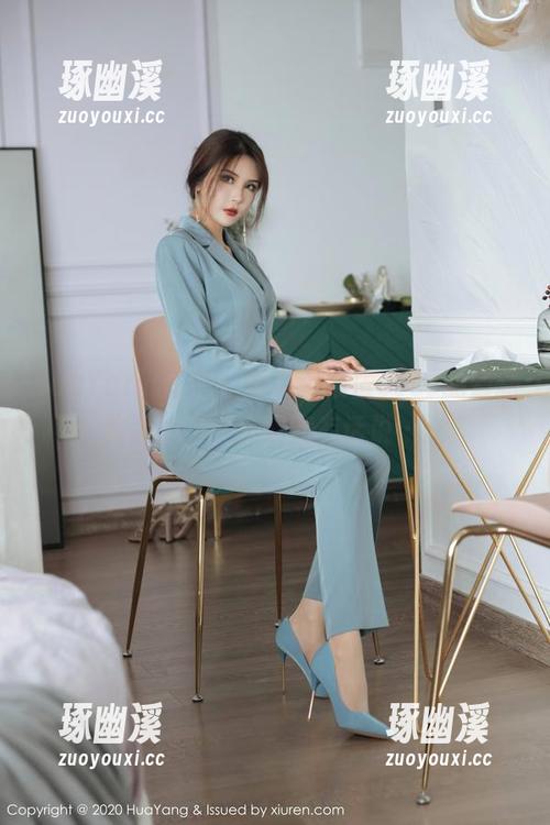 HuaYang花漾 - 看了赵惟依coco的最新作品，关于女友我有话说…。