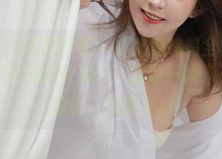 MFStar模范学院 – 小奶瓶呜呜全套原图，娇柔欲滴的软妹子，活像一颗“不小心放长”的葡萄。