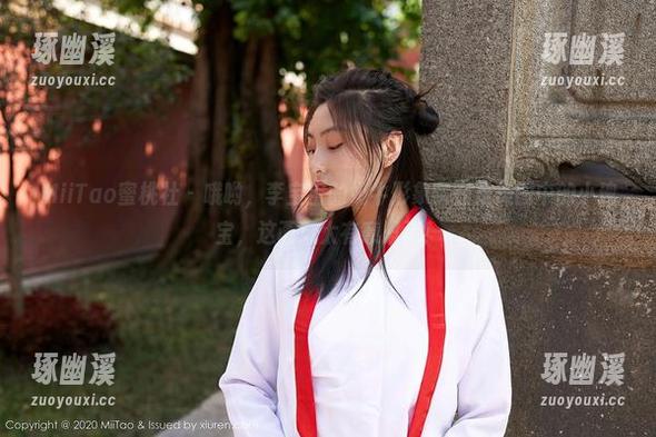 MiiTao蜜桃社 - 哦哟，李宝宝的奶牛形象实在是美图中的小瑰宝，这画风太有意思了！