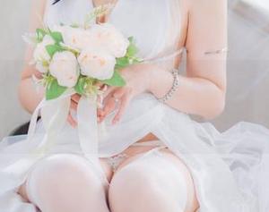 Natsuko夏夏子分享的图包，镂空的剪影，让人不自觉地思索，难探的内心角落。
