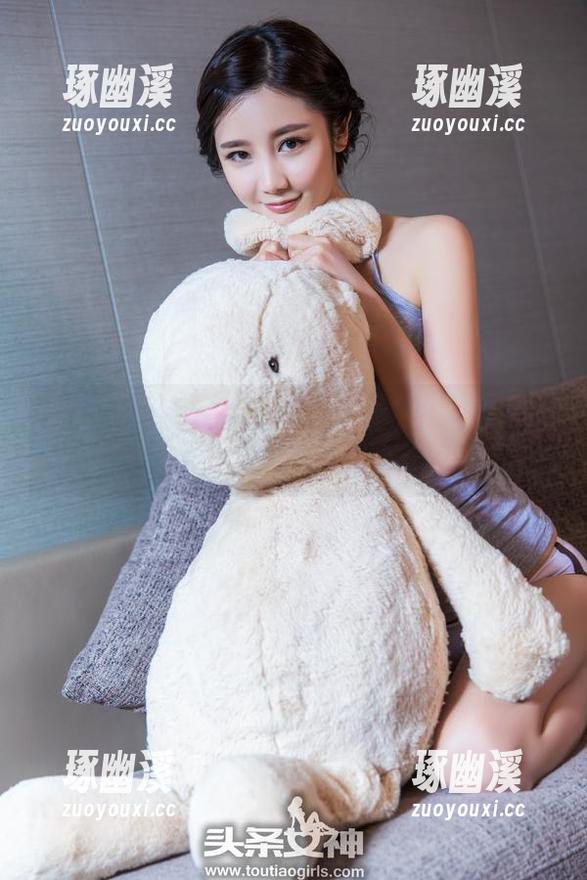 TouTiao头条女神 - 张梓柔女友写真集，下载后一定要小心火花四溅！
