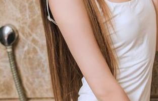 TouTiao头条女神 – 美纳子短裤风云：图片更新，穿着短裤的日常！