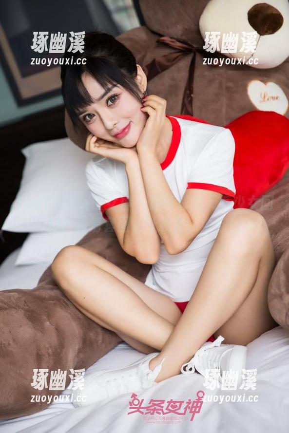 TouTiao头条女神-苏菲菲 TouTiao头条女神 - 苏菲菲的元气少女回归!高清套图,让我先乐个够!