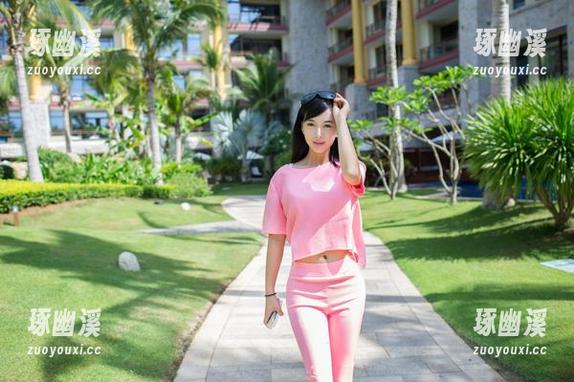 TuiGirl推女郎 - 松果儿空姐写真系列，福利不止一点点，眼睛都眯起来了。
