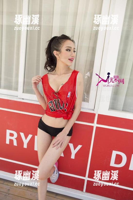 UGirls尤果网 - 下载Angela楚楚的网袜图包，你可能也会忍不住想说‘我也想试试’！