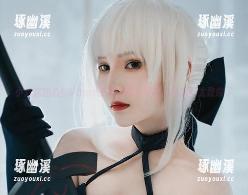 小心你的心！Vams子黑色旗袍写真图包简直太致命了。