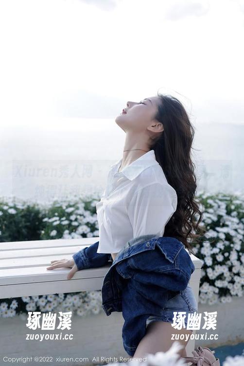 Xiuren秀人网 - 冯木木LRIS的套图，清纯得让我想给打个电话找她合影。