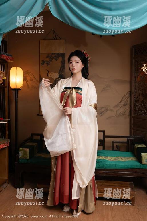 Xiuren秀人网 - 双马尾的夏旖诺，高清写真里让人忍不住想帮她整理头发。