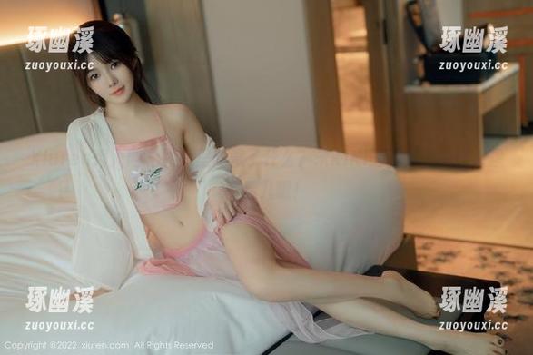 Xiuren秀人网 - 图包里隐藏了什么？宋KiKi的翘臀，总让人想多看几眼！