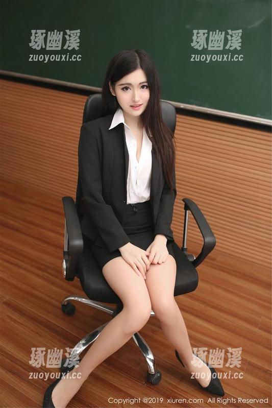 Xiuren秀人网-小薯条nienie Xiuren秀人网 - 小薯条nienie的双人合辑,图库最新上新,来这里嗨翻天!