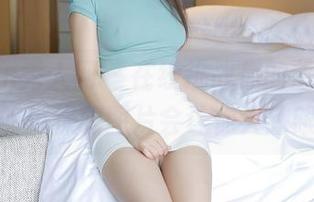 Xiuren秀人网 – 在线挑战你的想象，尹甜甜的体操服图片会让你大跌眼镜！