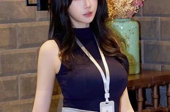 Xiuren秀人网 – 唉，抖娘利世的睡衣作品又让我体会到什么叫‘家里也是跑秀场’，真想把衣柜掏空！