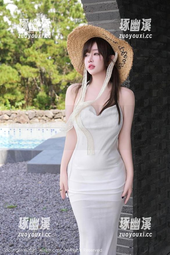 Xiuren秀人网 - 新鲜出炉！月野兔美妞的最新图包，丝袜让人无可抗拒，真有趣！