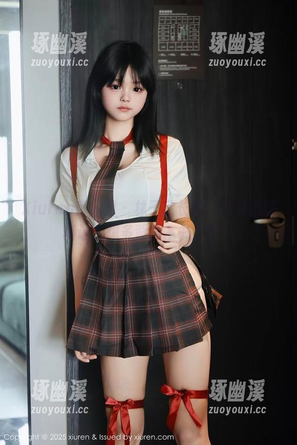 Xiuren秀人网 - 林子欣长腿，高清画面真让人想多背两本书上去！