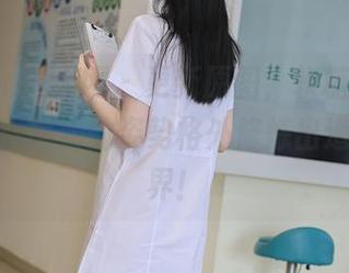 Xiuren秀人网 – 更新原图，软糖爱喝奶的日常，喝奶的姿势格外修炼出道了新境界！