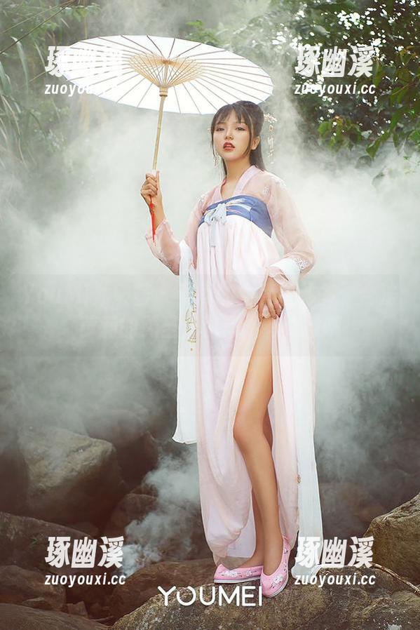 YouMi尤蜜荟 - 不同的角度看秘书：合法萝莉的无圣光图集，有新意哦