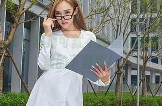 aiss – 钱包瘪瘪可就不能错过若兮学妹全集的下载哦！