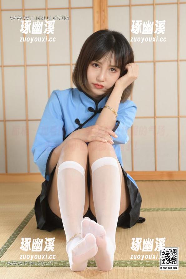 丽柜 - 观看图包，司琪穿着校服的气场，把我小小的心都震撼了！
