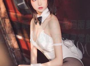 福利来了，乖乖衣宝的免费玛丽萝丝泳装套图，这图，专治你的不同寻常的想法！
