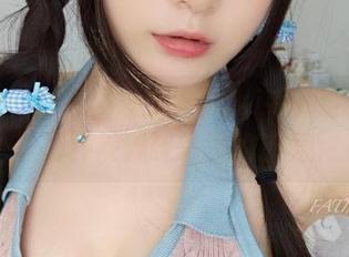 一件接一件，发条少女yoki毛衣全套，让人有种被温暖包围的错觉。
