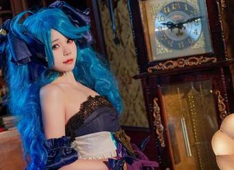 婚前疯狂一夜，咬一口兔娘的写真集，快戳下载呀！