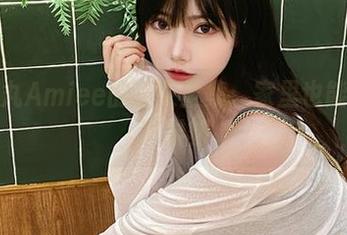 大肉丸Amiee的睡衣全集：家里也能有红毯时刻