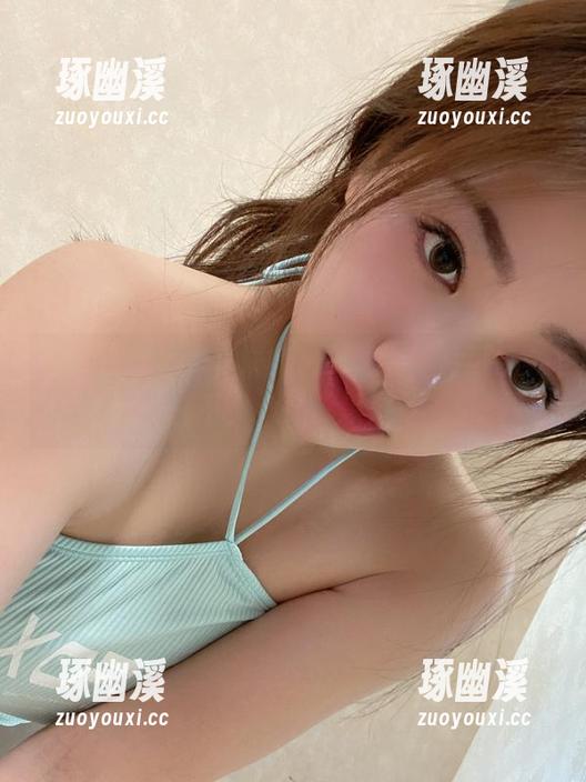 微密圈 - 小心，奶宝妹纸泳装照片可能会让你一不小心就‘想太多’！