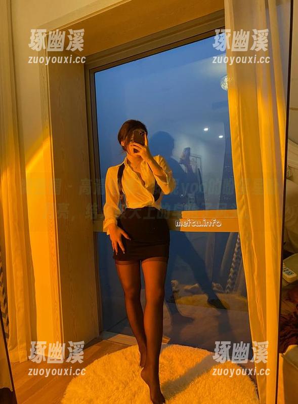 微密圈 - 高清图集：安妮yoo的盼星星盼月亮，结果被天上的鸟抢了风头。