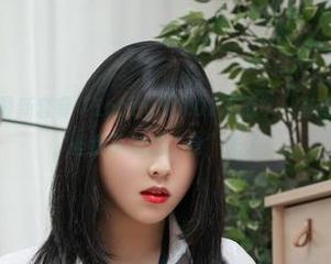 读懂了宋哈娜最新套餐“LoozyNO.02点心”：有点儿甜，撩不起，但我承包这“食”光了！