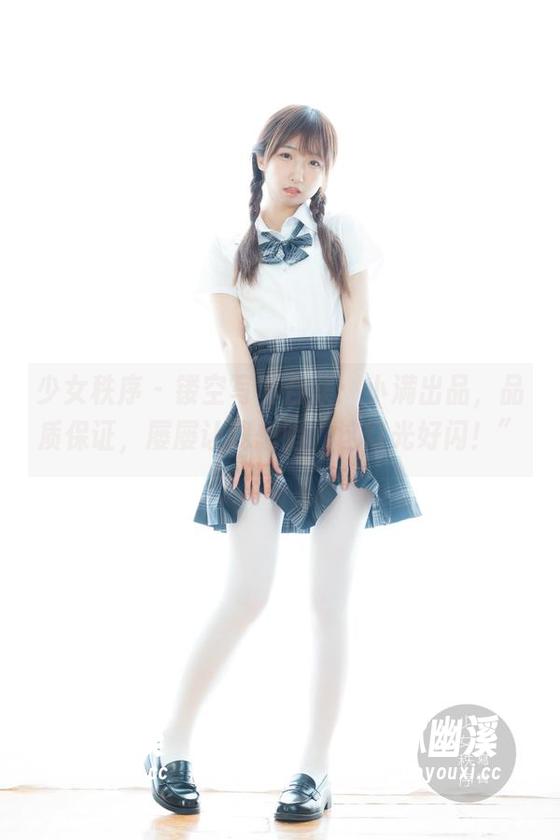 少女秩序 - 镂空写真合集：小满出品，品质保证，屡屡让我想唱“这灯光好闪！”