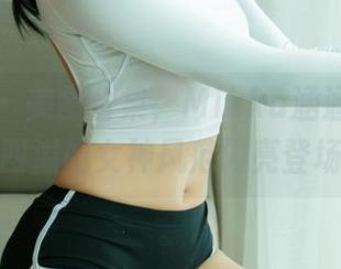 尤果网 – 美图合集，Mikka涵涵带着灵气四溢的女神风范闪亮登场。