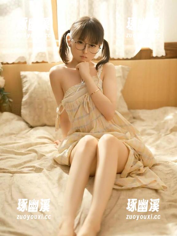 图片分享，幼水铃衣的女孩，看似轻松，其实里面有很多小细节。