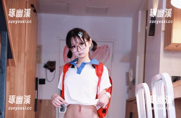 不看后悔，福利不断，幼水铃衣送上肉丝作品，快来围观！