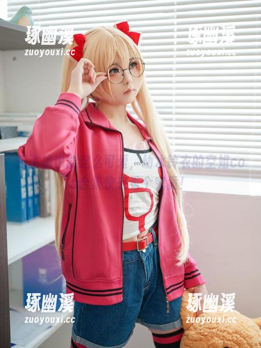 搭飞机也能这么可爱，幼水铃衣的空姐cos合集快来看个究竟！