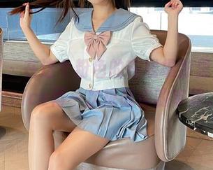 微密圈 – 在这个粉色的在线摄影里，张思允nice再一次挑战你的审美。