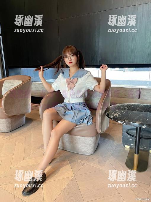微密圈 - 在这个粉色的在线摄影里，张思允nice再一次挑战你的审美。