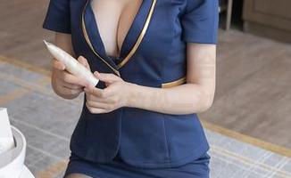 免费福利：抖娘利世自拍合集，驱邪师只想让你放松一刻！