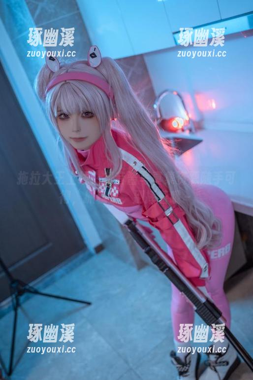 拖拉大王上线！初音酱写真集资源随手可得，抓稳了，别摔着哦～
