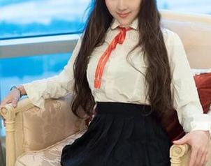 推女郎 – 下载李丽莎这套泳衣，全套给你穿不穿的纠结！也许只是个懒癌