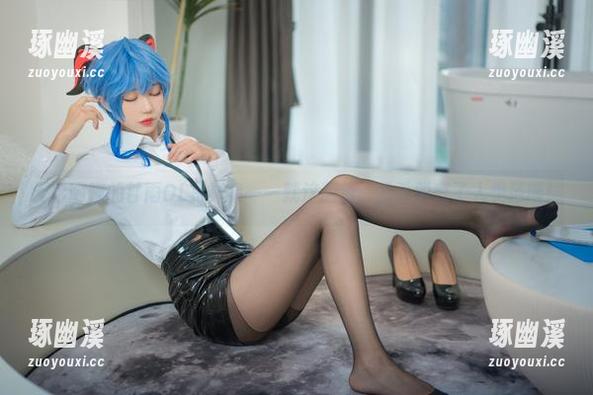 无影喵喵的甘雨OL写真集——就这颜值，几乎脱离了人类范畴！