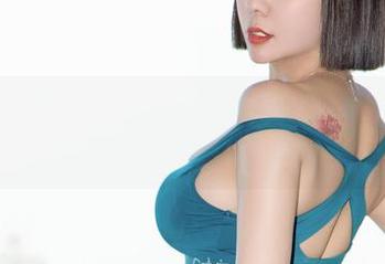 微密圈 – 果儿Victoria夏日美图合集：光影交错，惊艳度直线上升！