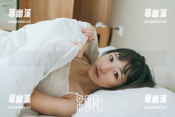 果团网 - 让短裤带你飞——松果儿高清写真总动员