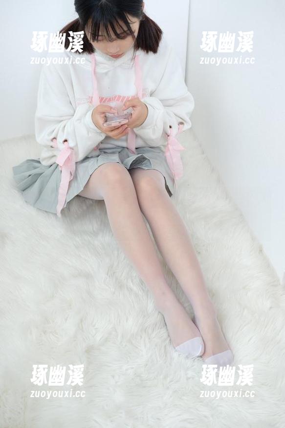 森萝财团 轻松获取!森萝财团的白丝足控,下载只需一键!