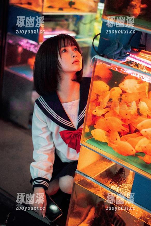 图库里又见河豚抚子，夏日比基尼造型顶得上海边档期吗？