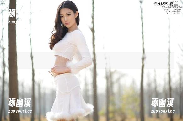 爱丝 - 瑶瑶短裤私房秀：这里的原图比想象中的还要撩，绝了！