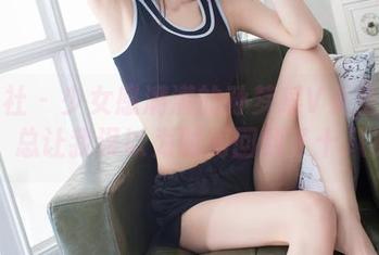 爱蜜社 – 少女感满满的孙梦瑶V无圣光套图，总让我误以为时间回到了十八岁。