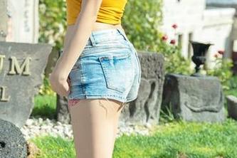 爱蜜社 – 有种魔力的美图：“梦心月”重新定义了“女孩”的姿态。