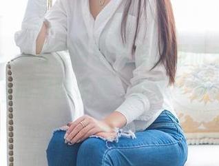 爱蜜社 – 一股黑白的气息扑面而来，谢芷馨Sindy的原图资源，迷惑了多少脑细胞。